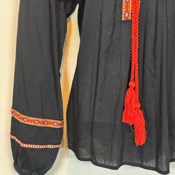 A-64 H&M Black‎ & Orange Embroidered Long Sleeve Pullover Blouse Size 6 - Picture 2 of 14